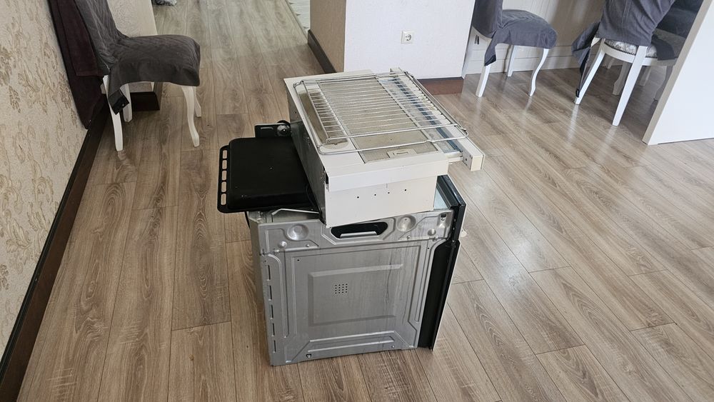 Продам духовку и вытяжку