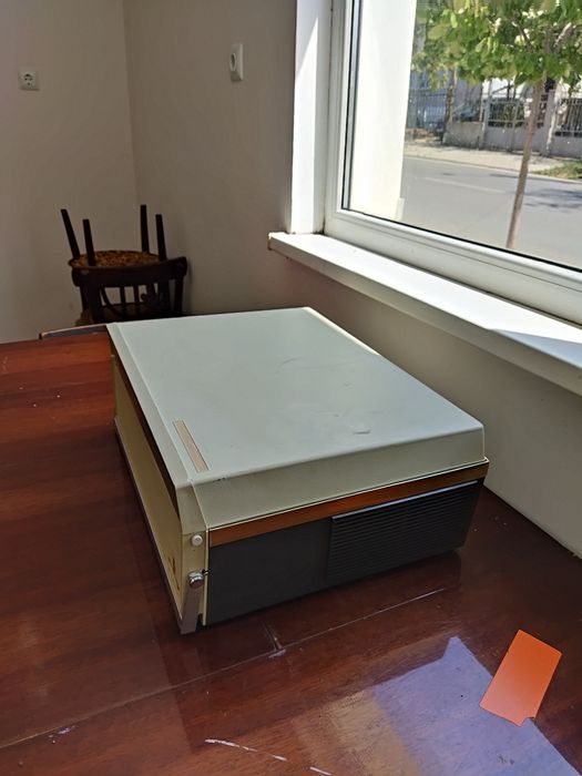 Продавам GRUNDIG-TK 320 HI-FI