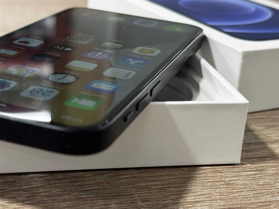 iPhone 12 Mini 100% Battery
