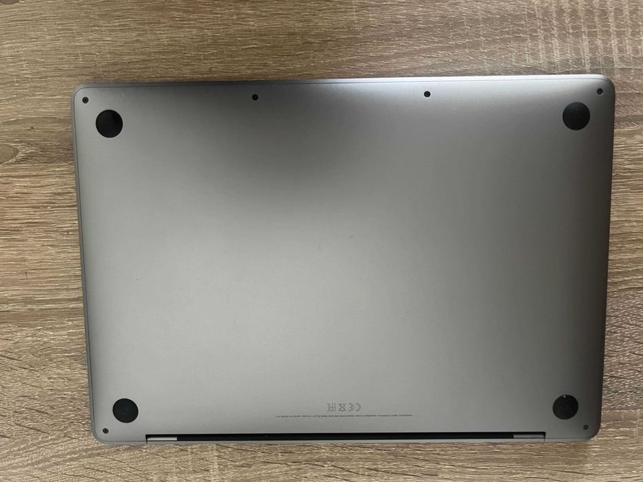 Macbook Pro 13" A2159 (i5 / 8G RAM / 128G)