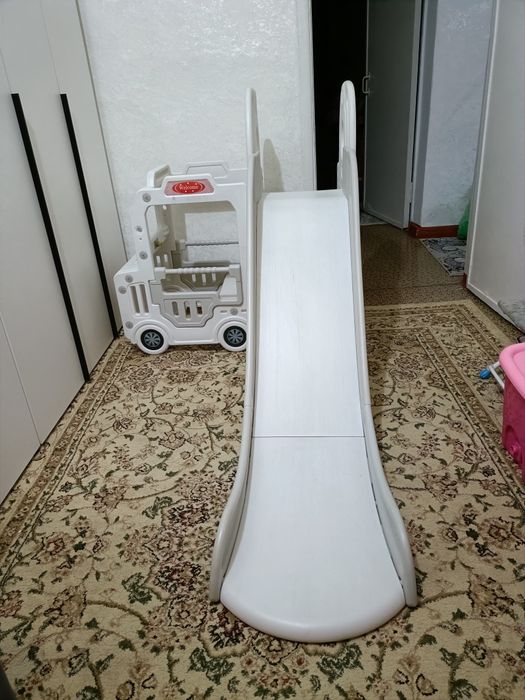 Продам детскую горку