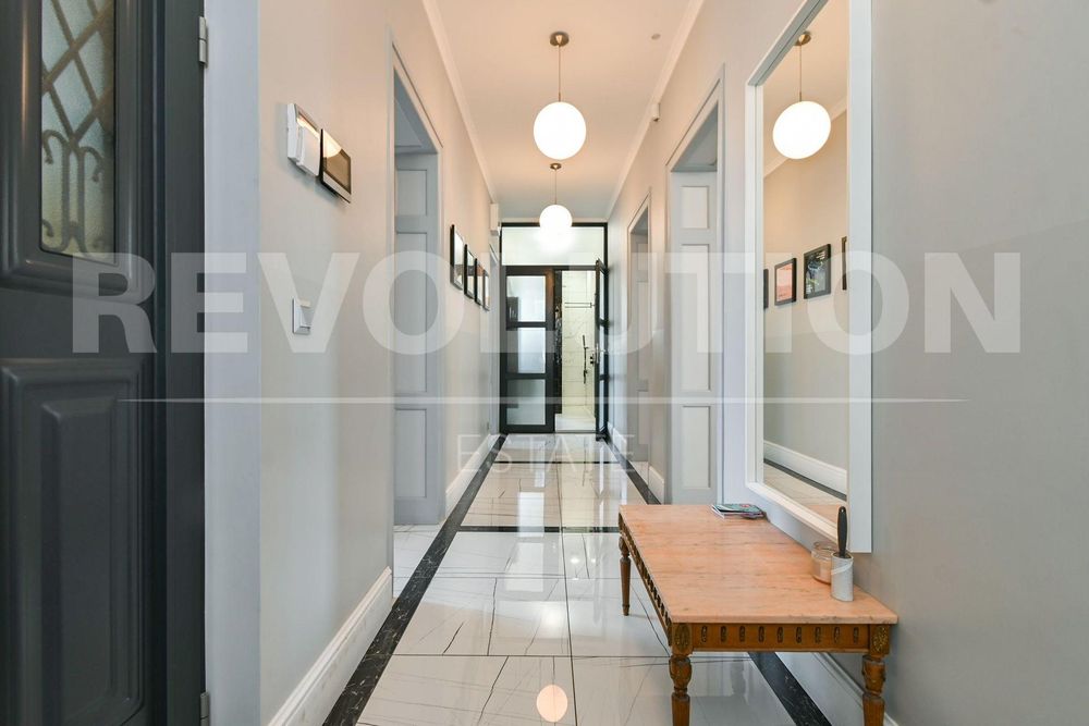 Продава се Тристаен апартамент в София, Център - 123 кв.м за 3171 €/кв.м - Снимка #10