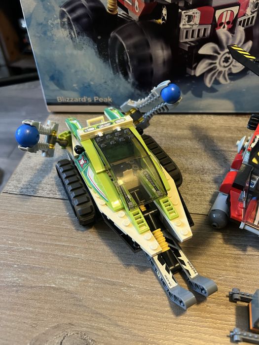 Lego set 8863 World Racers