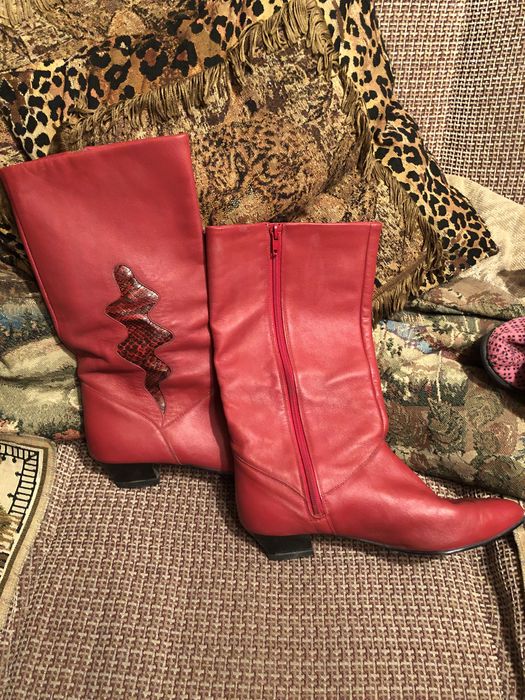 Продаю обувь женскую