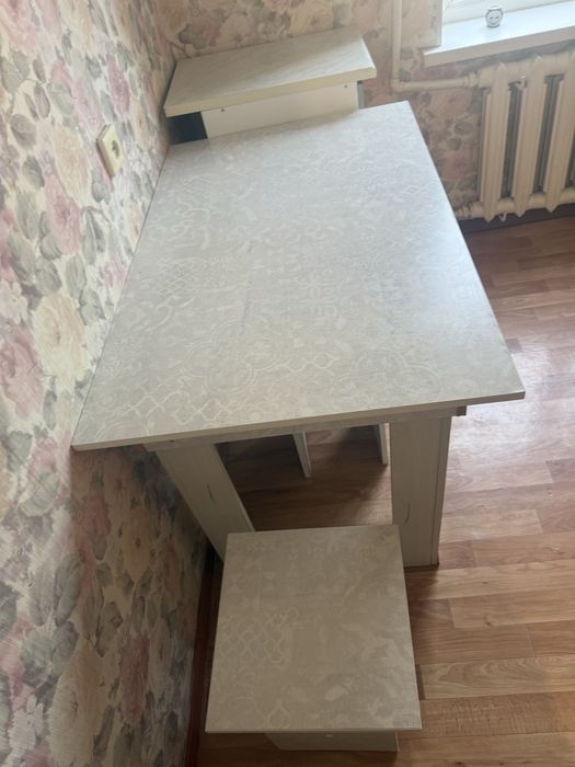 Стол кухонный 7000тенге