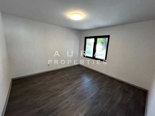 Продава се Къща в Разград, Лудогорие - 302 кв.м за 422 €/кв.м - Снимка #10