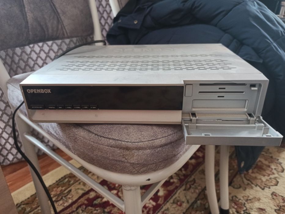 Спутниковый рессивер