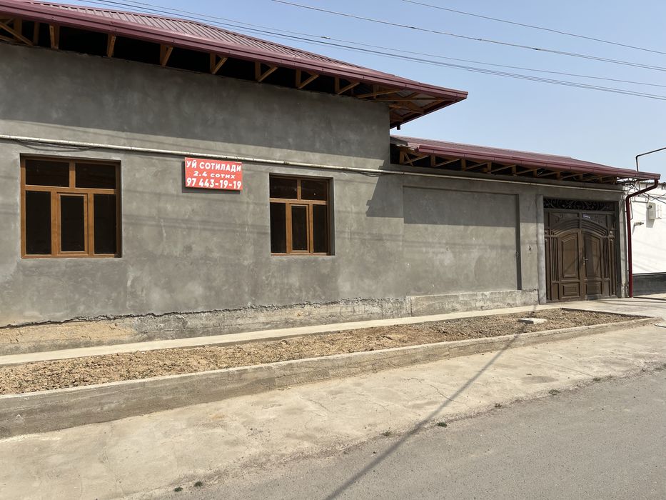 Nazarbek, Turkiston mahallasida uy sotiladi