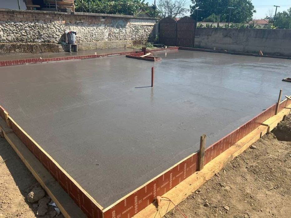 Заливане на бетон, фундаменти плочи и други бетони в цялата страна.