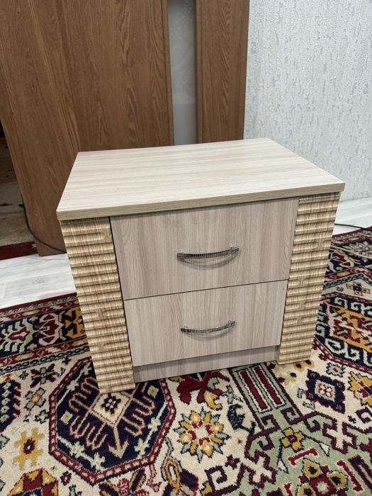 Продам прикроватные тумбы