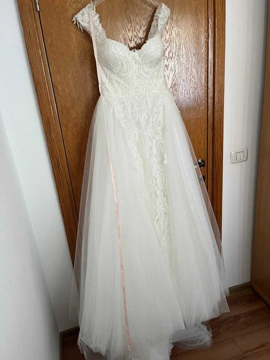 Rochie de mireasa noua