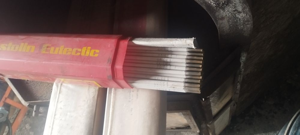 Медна тел 1.2мм 15кг и медни електроди 3,25 и 5 мм.