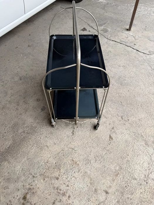 Продаётся столик раскладной