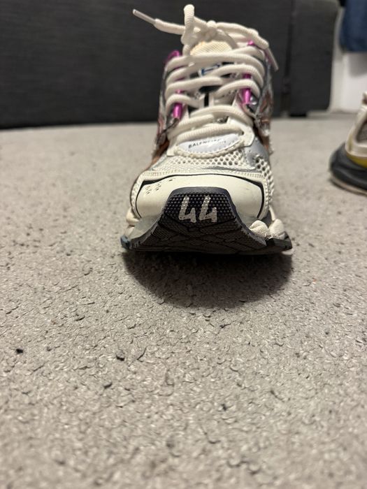 balenciaga runner