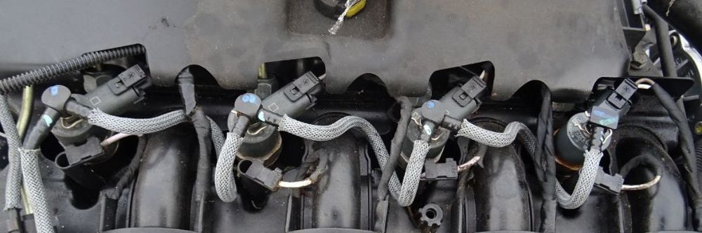 Injector Renault Master 2.2 DCI  COD 0445110084