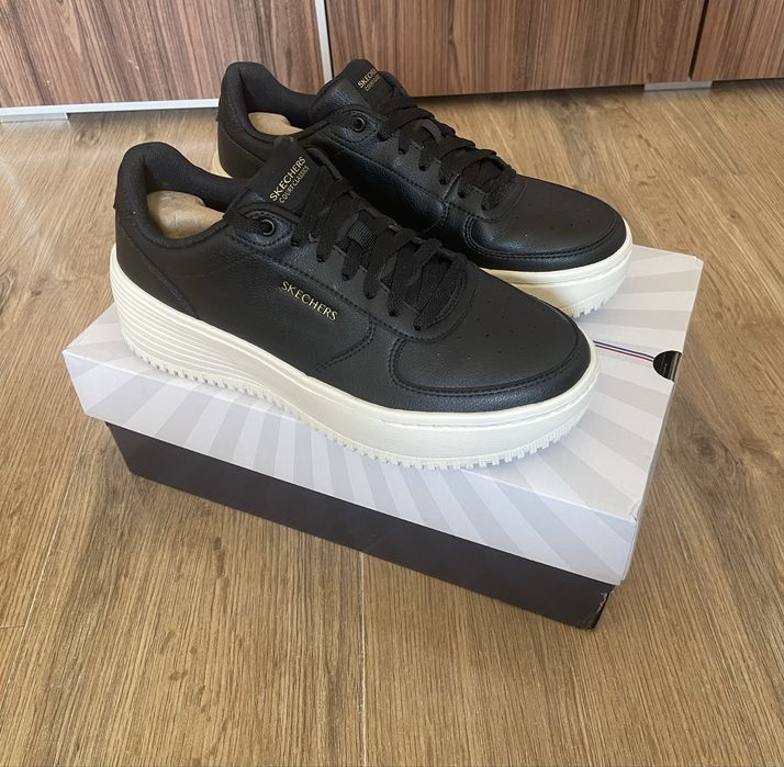 Маратонки Кецове Обувки Skechers GRAND 92 BE LIFTED