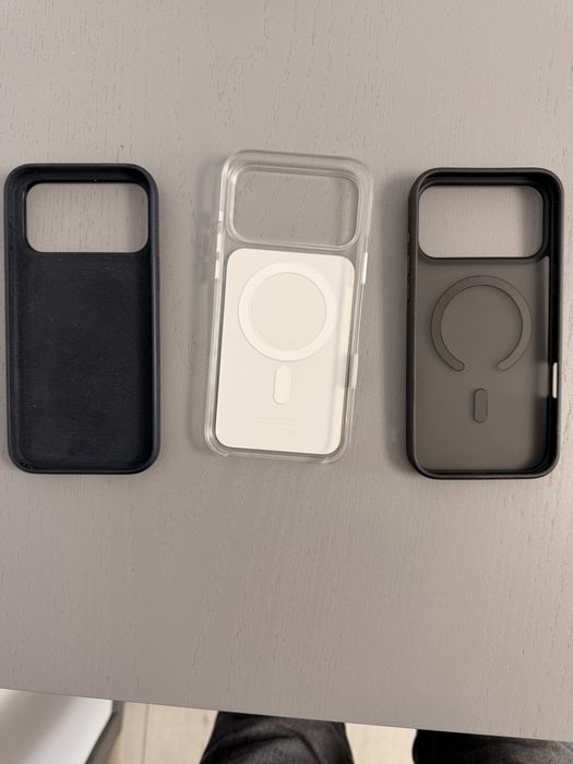 3 huse carcase Apple originale iphone 17 pro max