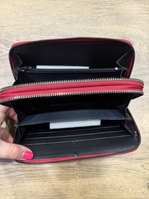 Guess portofel cu doua fermoare nou