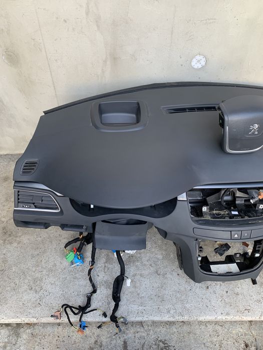 Plansa bord Peugeot 508 cu head up display, airbag volan si pasager!