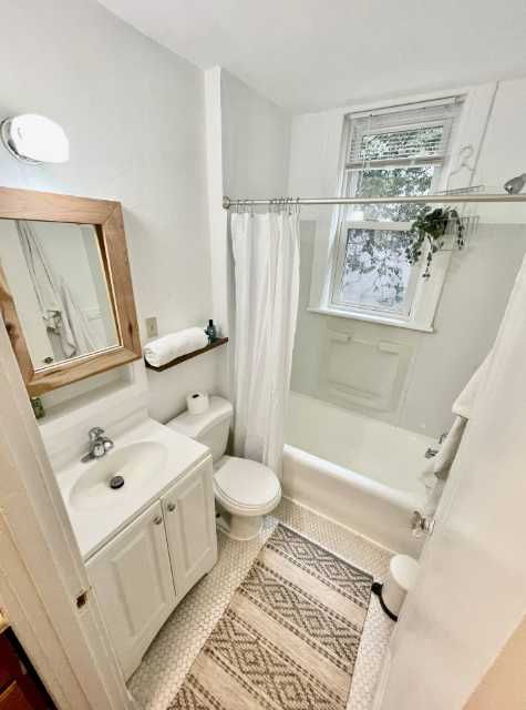 Дава се под наем Едностаен апартамент в София, Център - 35 кв.м за 280.5 € - Снимка #8