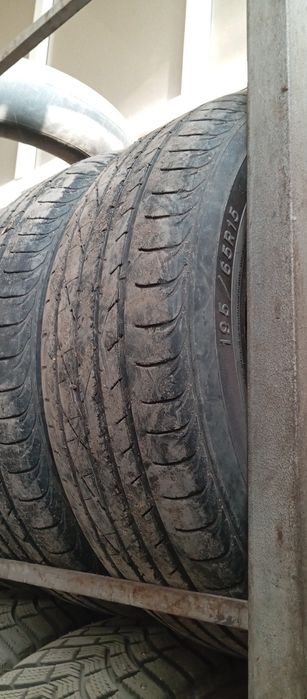 Продам комплект резины 195/65R15