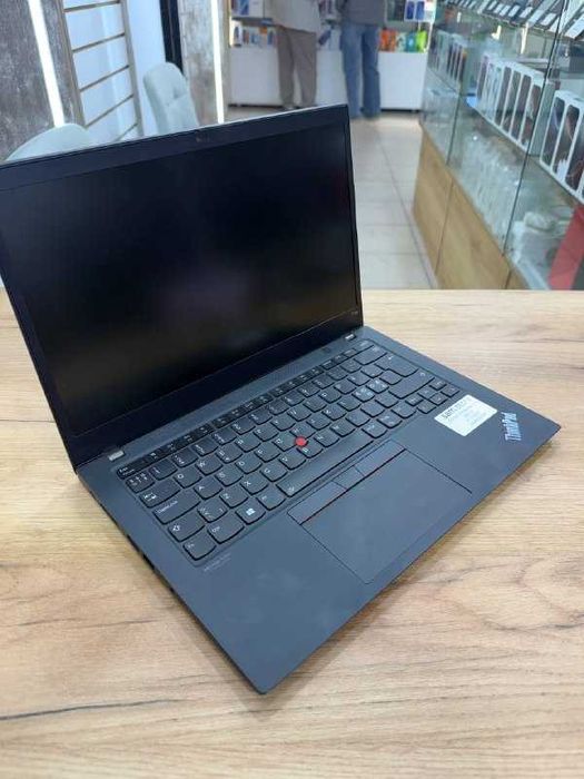 Lenovo ThinkPad T14s — i5-11th / 16GB / 256GB