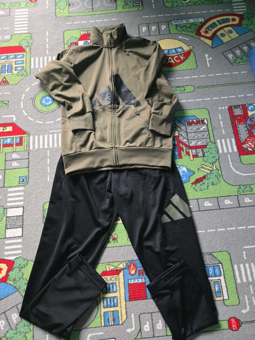 Оригинален анцунг Adidas 11-12г