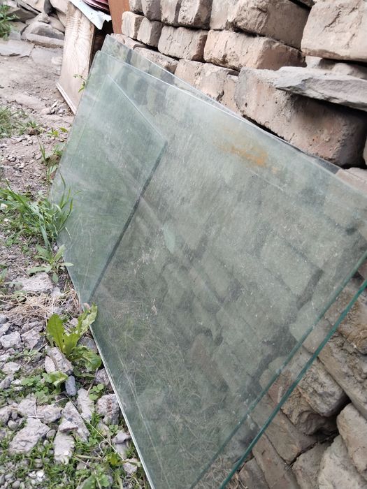 Поставка стекло калёныи толстыи продам