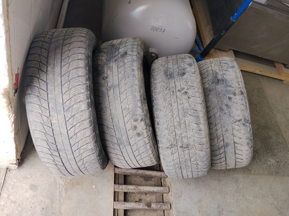55/225/R17 BRIDGESTON липучка