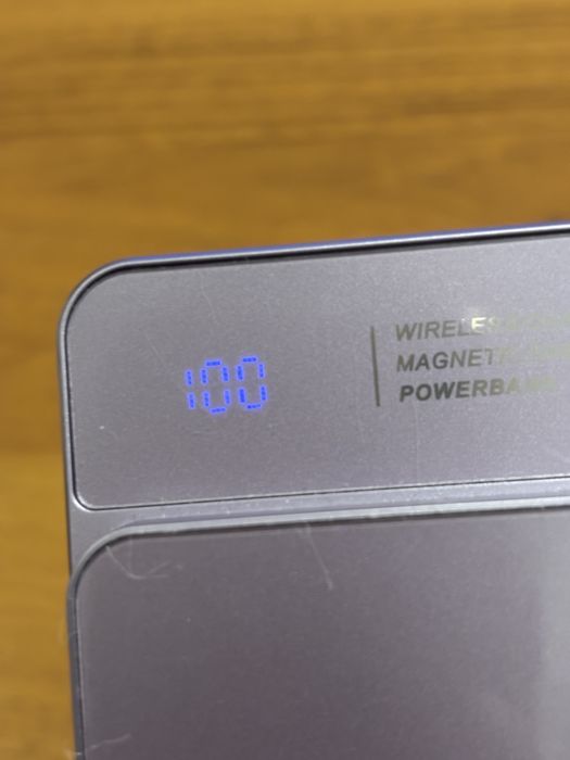 Магнитна Power Bank батерия 22.5W