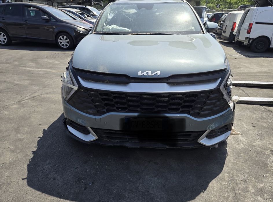 Dezmembrez Kia Sportage 1.6 d hybrid D4FE