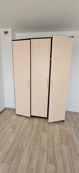 Продам шкаф и диван