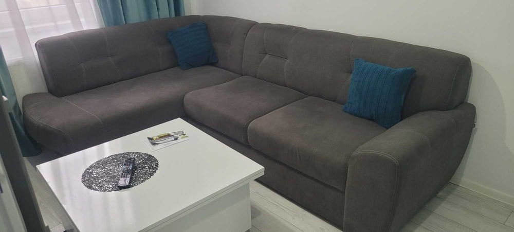 Vând coltar extensil