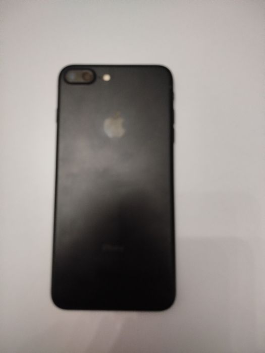 iPhone 7 plus black продоётса