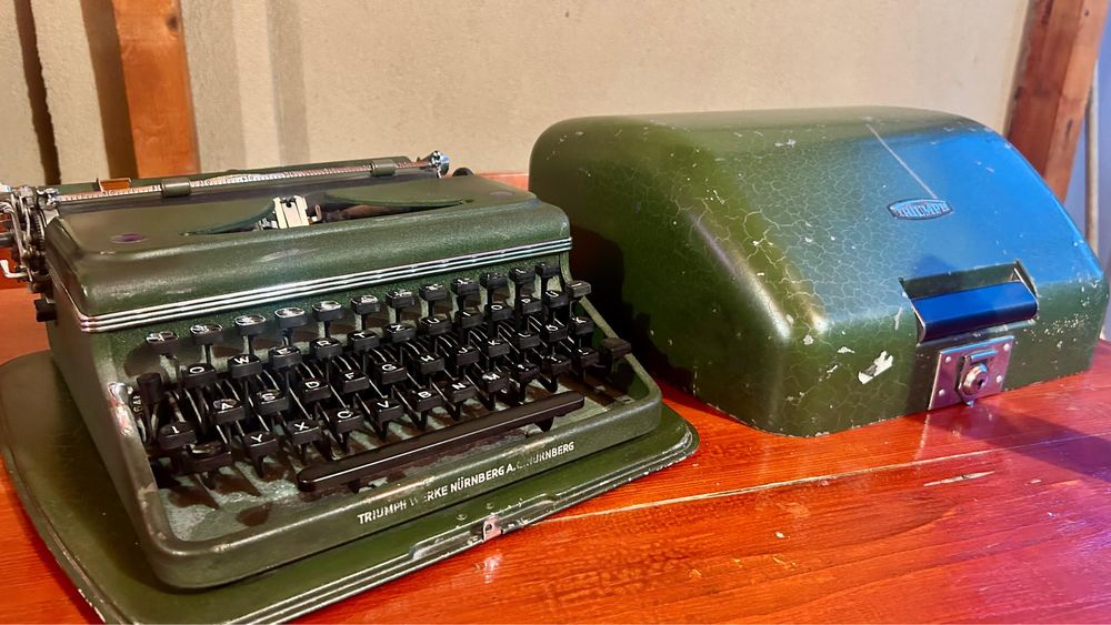 Vand masina de scris Triumph Norm6, anii 50