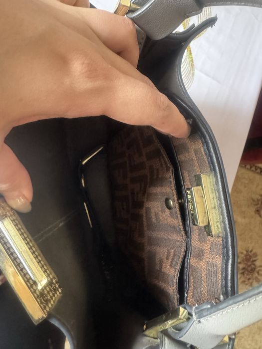 Сумочка Fendi серая