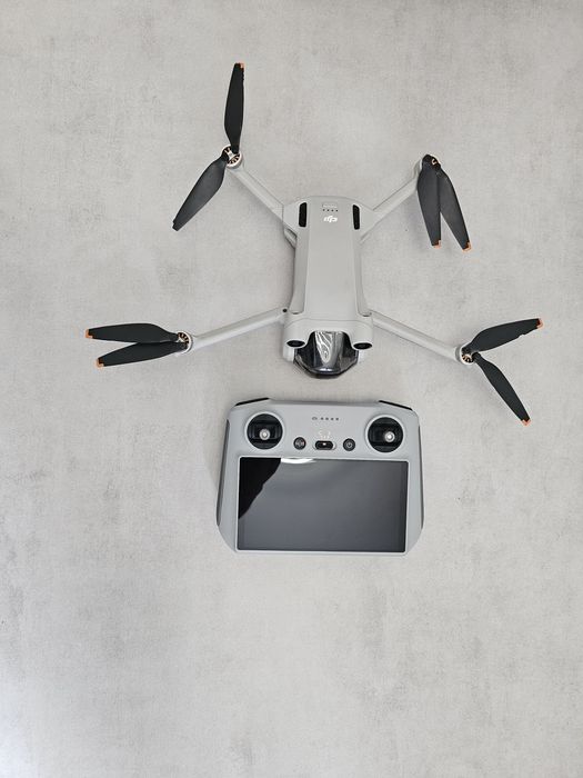 Продам дрон Dji mini 3 pro в отличном состоянии