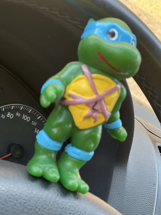 Aradeanca Leonardo  testoasele ninja cauciuc Ro