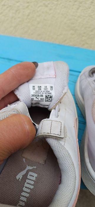 Lot adidașii fetita