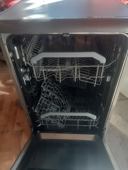 Посудомойка на 10 персон