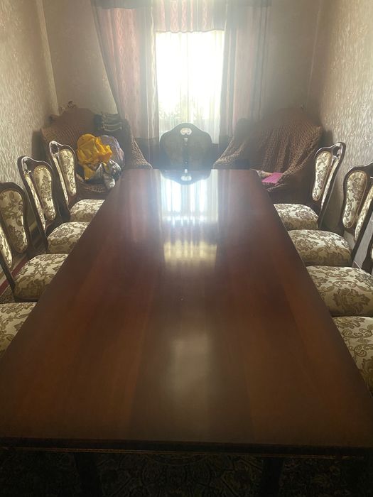 Стол стулья гостевой