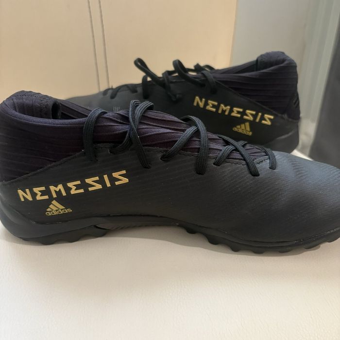 Маратонки ADIDAS