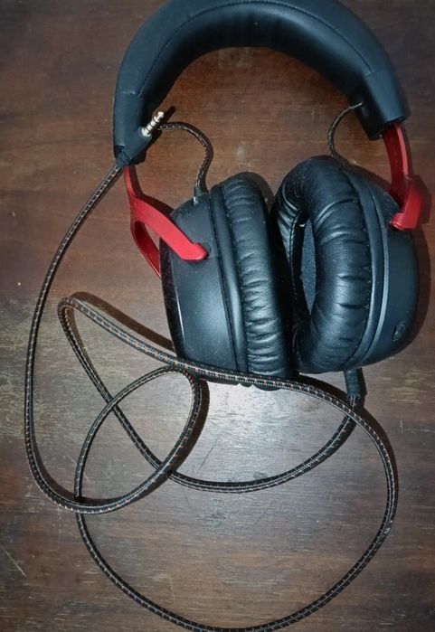 Căști HyperX Cloud III