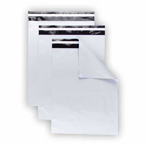 Pungi si plicuri curierat