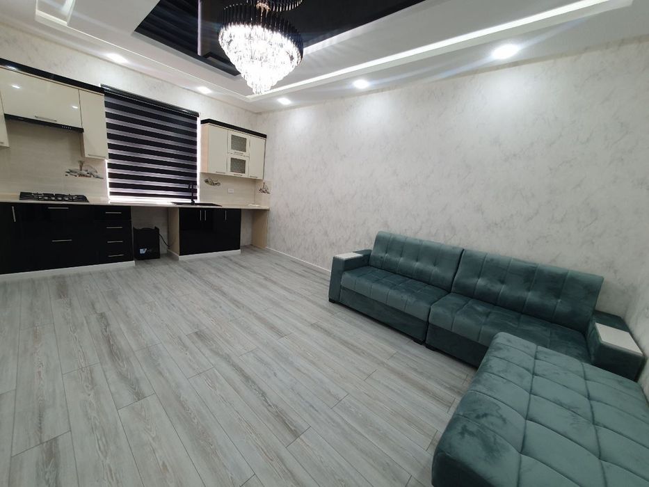 Срочно продаётся 2 комнатная квартира в центре города