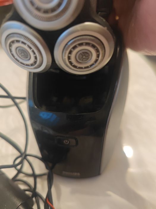 электробритва PHILiPS оригинал