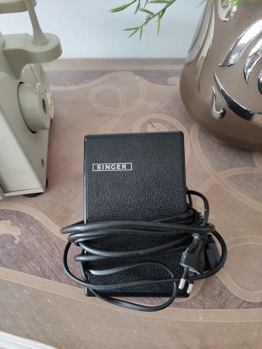 Mașină de cusut Singer