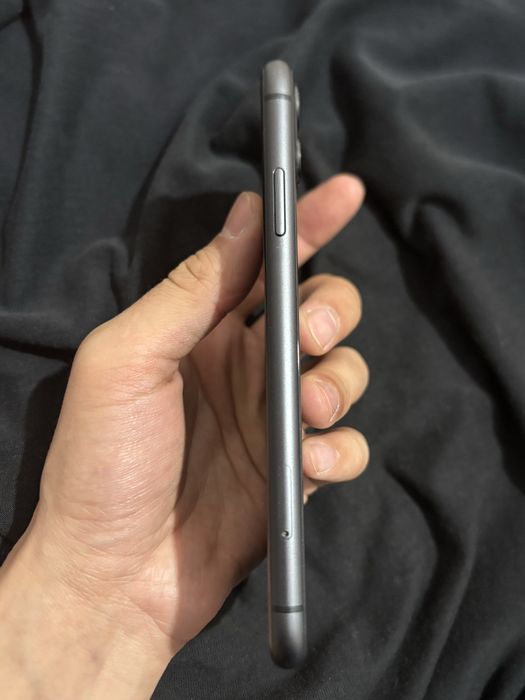 iPhone 11 64Gb идеальный