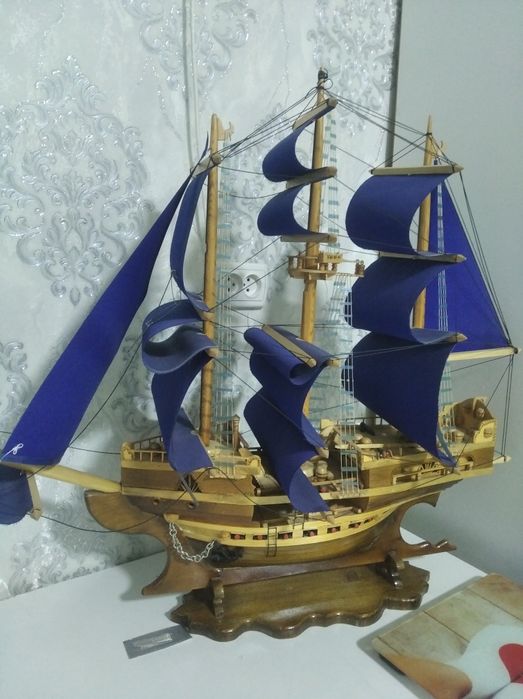 Корабль антиквариат