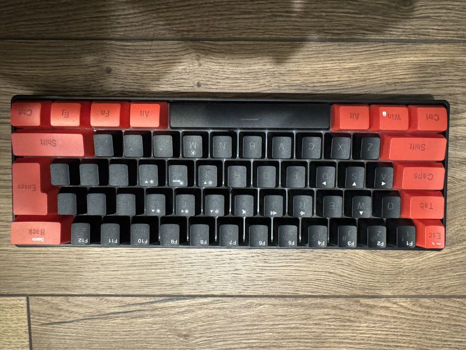 Продам usb клавиатуру